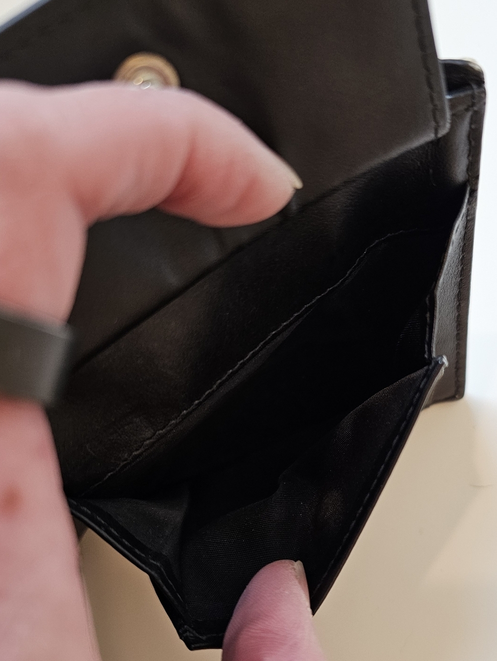 BURBERRY Bifold Wallet - Picture 10 of 11
